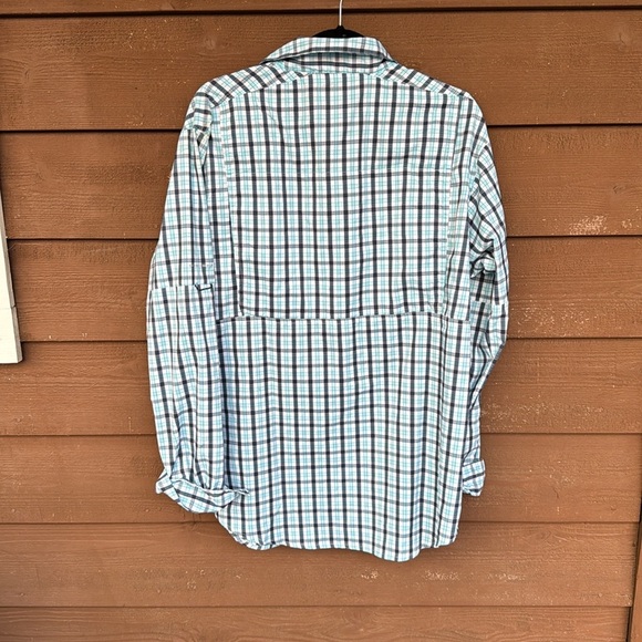 Columbia men’s blue and white plaid sweat wicking shirt size medium - Picture 4 of 4